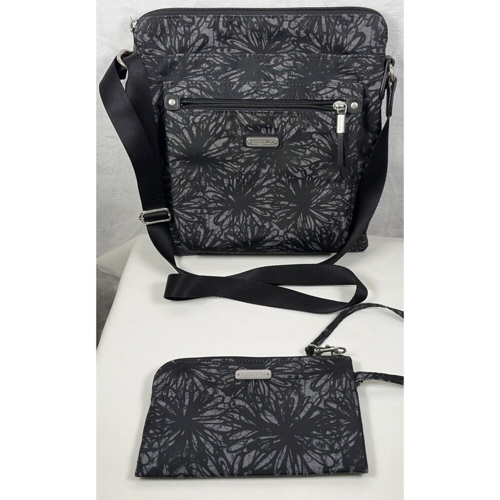 Baggallini  Women's Crossbody Purse & Wristlet Wallet Black Gray